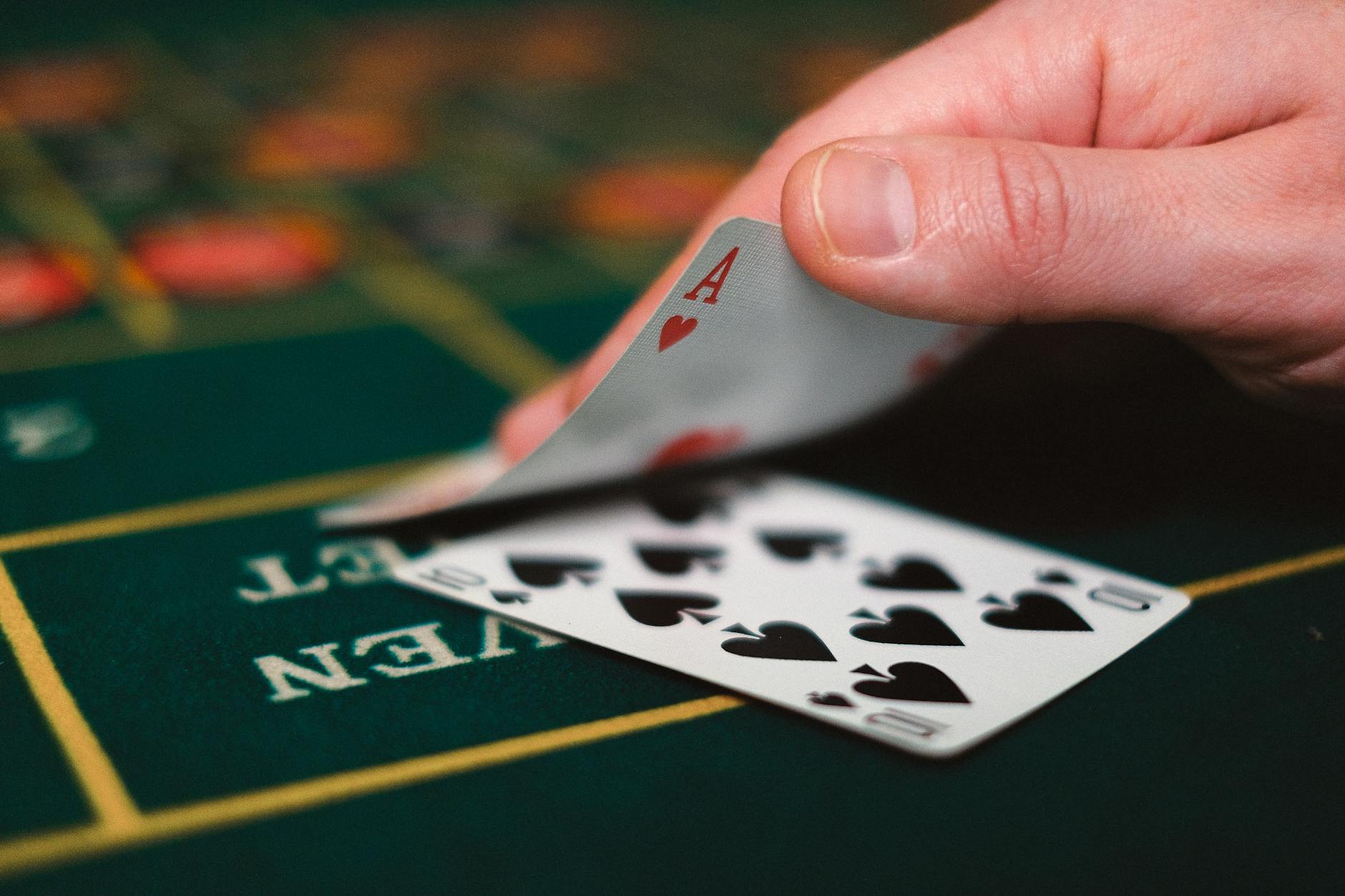 Người chơi theo dõi ngân sách và kết quả sau phiên blackjack